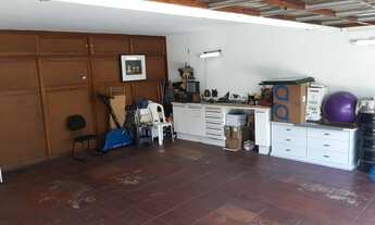 Imagem 5: Perdizes, casa próxima ao metrô com três dormitórios e quatro vagas