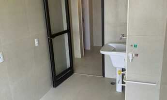 Imagem 3: Apartamento andar alto de 163m² com 3 suítes, 5 banheiros e 2 vagas de garagem na Vila Mar