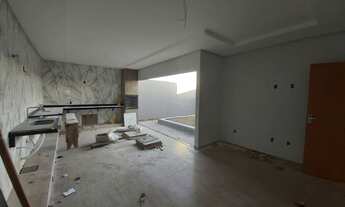 Imagem 2: Vendo Casa com área gourmet grande e piscina no bairro Jardim Itália