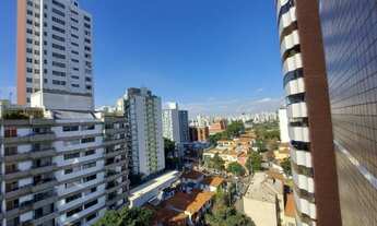 Imagem 2: Luxuoso Apartamento para venda possui 210 metros quadrados com 3 quartos