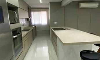 Imagem 2: Apartamento recém reformado mobiliado com 4 quartos sendo que 1 foi revertido em closet, v