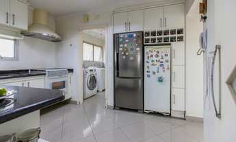 Imagem 7: Apartamento com 4 quartos (1 suíte), 3 banheiros e 2 vagas