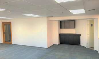 Imagem 3: Edifício comercial Rua cândido espinheira