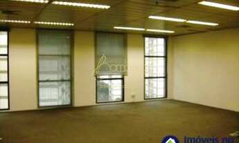 Imagem 2: Bem localizado conjunto comercial