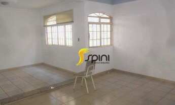 Imagem 4: Casa com 3 dormitórios para alugar por R$ 2.000,00/mês - Cidade Jardim - Uberlândia/MG