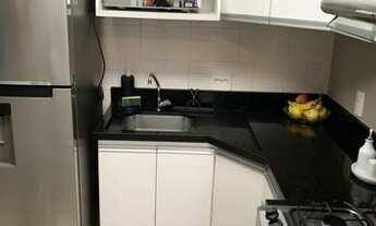 Imagem 7: Apartamento de 63m² distribuídos em 02 dormitórios com armários embutidos e mais 01 suite