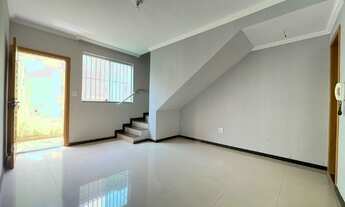 Imagem 2: Casa para venda com 75 metros quadrados com 2 quartos em Maria Helena - Belo Horizonte - M