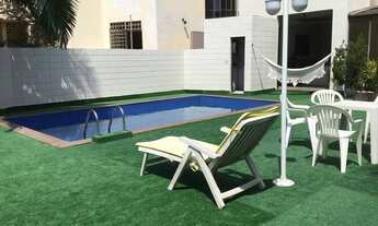 Imagem 2: Casa Assobradada com 4 suítes, 7 banheiros e 5 vagas. Com assinatura do Arquiteto Rino Lev