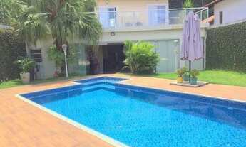 Imagem 2: Sobrado para venda com 378 m2 com 4 quartos, sendo duas suites, amplo quintal com piscina