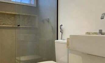 Imagem 6: O apartamento duplex, completamente reformado (sem uso após a reforma) está localizado a u