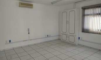 Imagem 6: Conjunto comercial reformado próximo ao metrô Saúde