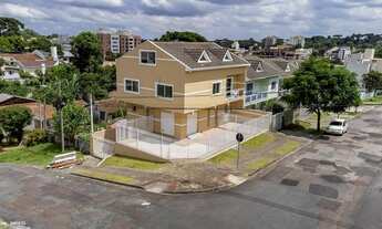 Imagem: Sobrado para Venda em Curitiba, Tingui