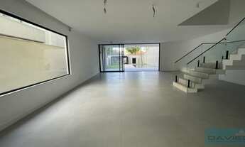 Imagem 7: Excelente casa com 4 suites de 400m2 de área total no Rio Mar