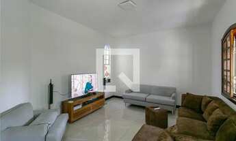 Imagem 2: Casa para Aluguel - Santa Branca, 3 Quartos, 360 m2