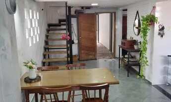 Imagem 3: Casa aconchegante num bairro residencial