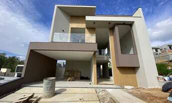 Imagem 2: Maravilhoso Sobrado com 247m² com 4 suítes e Piscina privativa