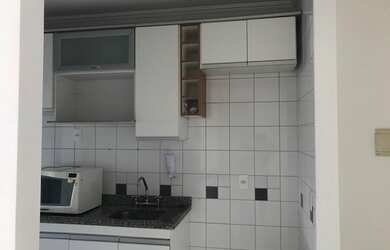 Imagem 4: Junto ao Hospital das Clínicas Metrô linha verde e amarela 2 dts 1wc living com sacada la