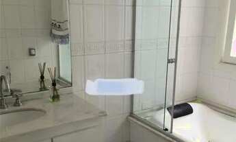 Imagem 6: Casa de condomínio para venda tem 370 metros quadrados com 3 quartos