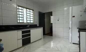 Imagem 5: Casa para aluguel com 3 quartos no Jardim Ana Paula - Anápolis - Goiás