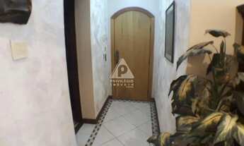 Imagem 4: Excelente apartamento em rua bucólica nas Laranjeiras