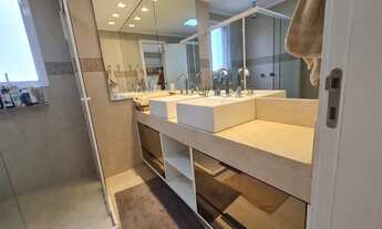 Imagem 6: Apartamento para aluguel possui 200 metros quadrados com 4 quartos