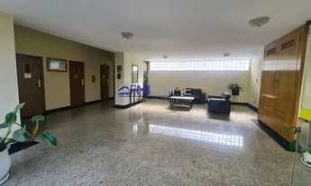 Imagem: MORE EM CIMA DA ESTAÇÃO VILA MADALENA