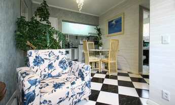 Imagem 3: Edifício Inverness - Apartamento Reformado com 2 Dormitórios com Ar Condicionado e 1 Vaga