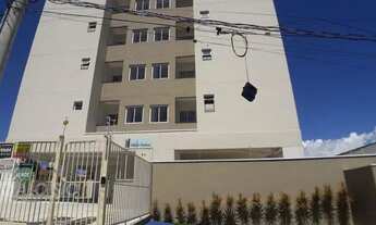 Imagem 2: Apartamento com 2 dormitórios para alugar, 54 m² por R$ 1.340,97/mês - Jardim Santana - Tr