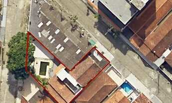 Imagem 3: Casa com piscina