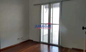 Imagem 2: Jacareí - Casa de Condomínio - Jardim Santa Maria