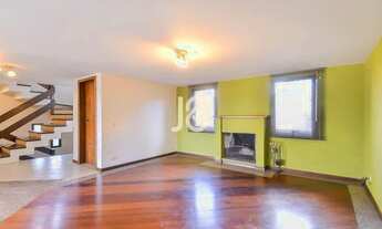 Imagem 2: CASA COM 4 QUARTOS AO LADO DO PARQUE BARIGUI Casa com 4 quartos ao lado do Parque Barigui