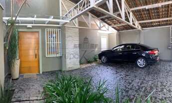 Imagem 4: Sobrado para venda com 255 metros quadrados com 3 quartos