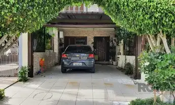 Imagem: Casa no bairro Hípica - 2 Dormitórios