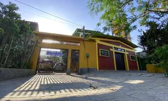 Imagem 2: Propriedade multiuso- residencial/comercial à venda, 7 quartos, sendo 4 suítes, 400m² por