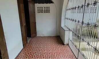 Imagem 2: CASA COMERCIAL DE ESQUINA COM 06 QUARTOS