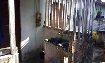 Imagem: Venda de imóvel.Medida 8mts d fundos com