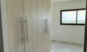 Imagem 6: Apartamento para aluguel possui 77 metros quadrados com 3 quartos em Calhau