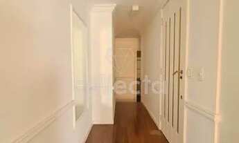 Imagem 5: Edifício elegante em rua prática