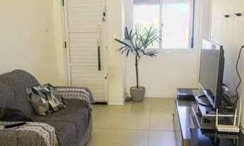 Imagem 2: Casa com 2 dormitórios à venda por R$ 500.000 no Residencial Amarillis em Pelotas/RS