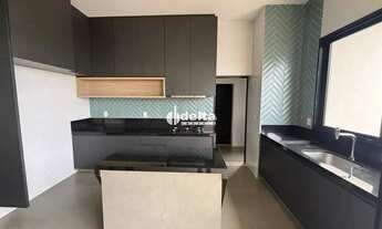 Imagem 6: Casa residencial em condomínio com 3 quartos sendo 1 suíte disponível para locação no bair