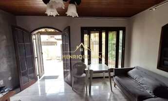 Imagem 4: Casa Duplex à Venda no Bairro NOVA SÃO PEDRO, ao lado do portão de serviço do Blue Garden