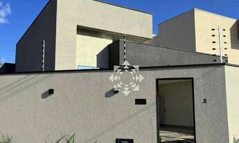 Imagem 2: Casa Moderna com Piscina, 2 Suítes e Área Gourmet Excelente Localização!