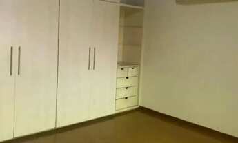 Imagem 6: APTO COM ARMÁRIOS - 200M² com 3Q(1SUITE) em Setor Marista