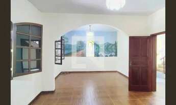 Imagem: Casa à Venda - Sagrada Família, 3 Quartos