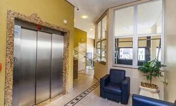 Imagem 4: Ótima sala de frente, 1 vaga, 60m2 de área total, portaria 12hs, de R$370mil por R$220mil