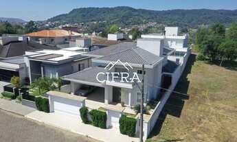 Imagem 2: Casa de Alvenaria - Venda - 03 suítes - 290m2 - Semi Mobiliada - Alto Padrão - Piscina Aqu