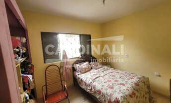 Imagem 5: Casa com excelente localização, próximo a supermercados e comércios