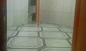 Imagem 5: Casa ampla, Primeiro andar, em terreno plano, bem localizada e arejada