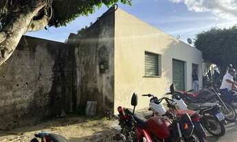 Imagem 2: Vendo ou troco ponto próximo a cemitério local