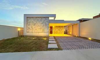 Imagem 2: Casa de Alto Padrão em Condomínio 4 Quartos (4 Suítes) + Armários Planejados+ Piscina Aque